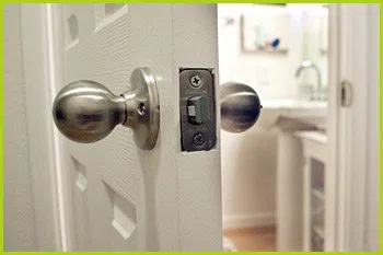 Expert Locksmith Services Forest Hills, NY 718-673-6786 Expert Locksmith Services Forest Hills, NY 718-673-6786 - 14-unlock-door